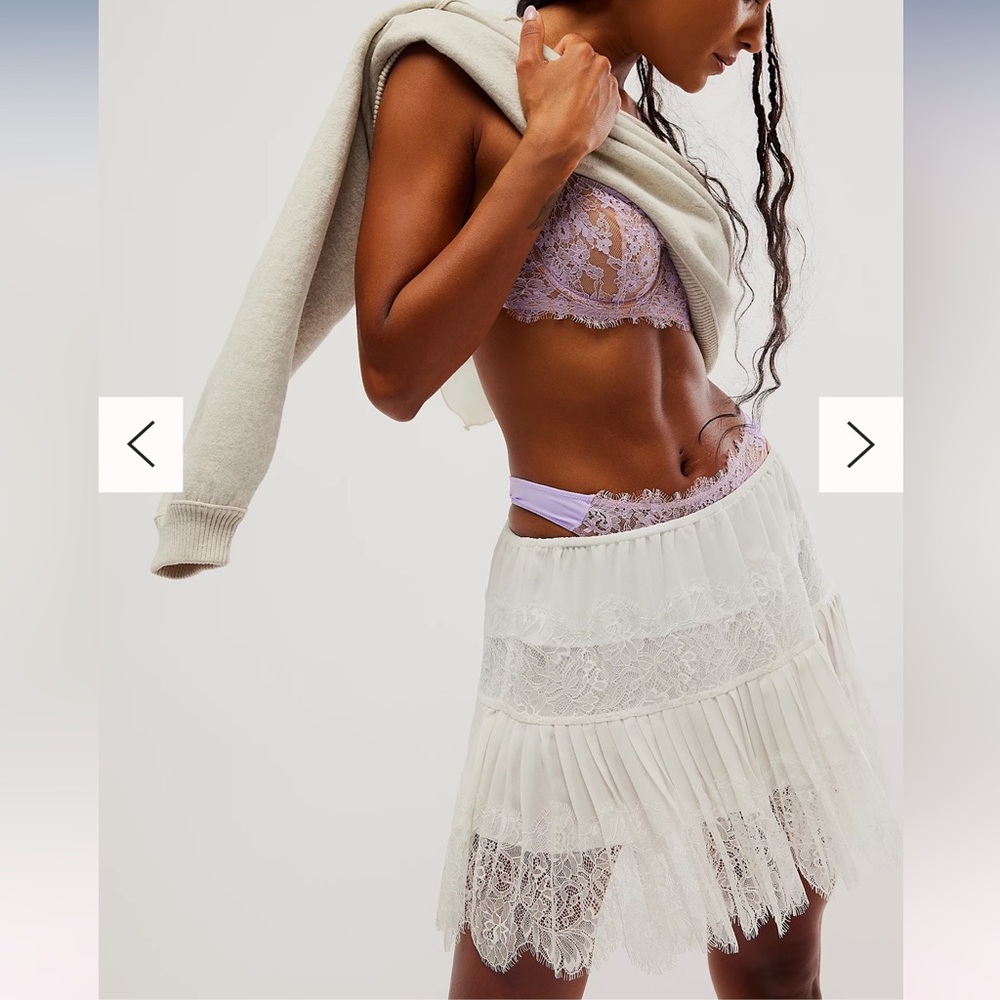 ISO Free People Intimately Bella Donna Half Slip